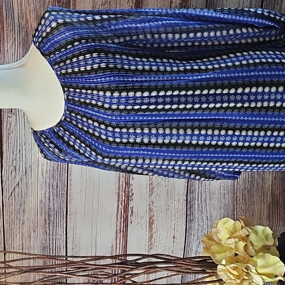 MAX STUDIO GEOMETRIC PLEATED BUBBLE SLEEVE SHEER LINED DRESS